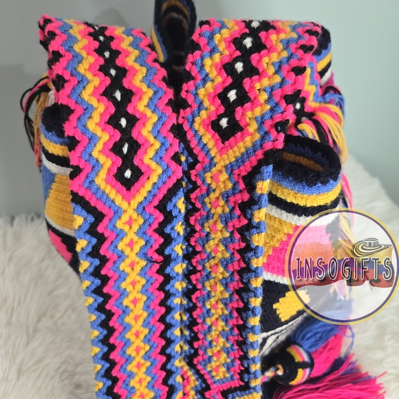 Colorful Geometric Crossbody Bag - Picture 8 of 9